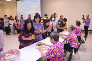 คณะมนุษยศาสตร์ฯ จัดงานสืบสานประเพณีสงกรานต์