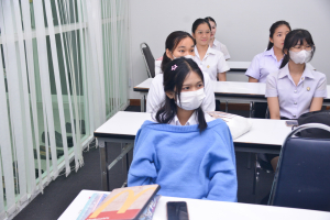 ศูนย์ภาษา จัดสัมภาษณ์นักศึกษาเพื่อเข้าร่วมโครงการ TRU-Teacher และโครงการ TRU-TVET