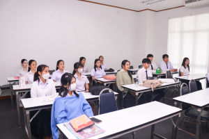 ศูนย์ภาษา จัดสัมภาษณ์นักศึกษาเพื่อเข้าร่วมโครงการ TRU-Teacher และโครงการ TRU-TVET
