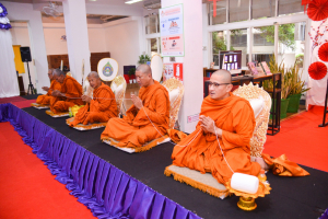 สำนักวิทยบริการฯ จัดพิธีทำบุญสืบสานประเพณีสงกรานต์ปีใหม่ไทย