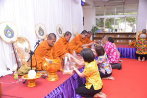 สำนักวิทยบริการฯ จัดพิธีทำบุญสืบสานประเพณีสงกรานต์ปีใหม่ไทย