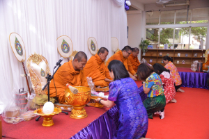 สำนักวิทยบริการฯ จัดพิธีทำบุญสืบสานประเพณีสงกรานต์ปีใหม่ไทย