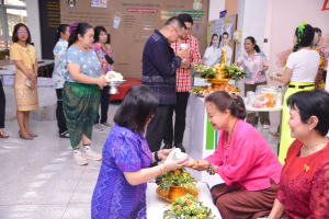 สำนักวิทยบริการฯ จัดพิธีทำบุญสืบสานประเพณีสงกรานต์ปีใหม่ไทย