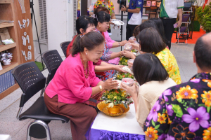 สำนักวิทยบริการฯ จัดพิธีทำบุญสืบสานประเพณีสงกรานต์ปีใหม่ไทย