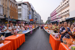 มรท. ร่วมพิธีทำบุญตักบาตรประเพณีวันสงกรานต์ ประจำปี พ.ศ. 2567