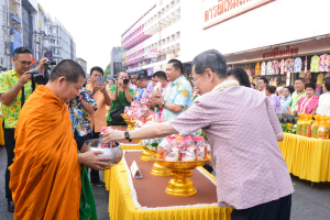 มรท. ร่วมพิธีทำบุญตักบาตรประเพณีวันสงกรานต์ ประจำปี พ.ศ. 2567