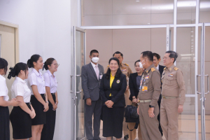 องคมนตรีตรวจเยี่ยมการดำเนินงานของมหาวิทยาลัยราชภัฏเทพสตรี