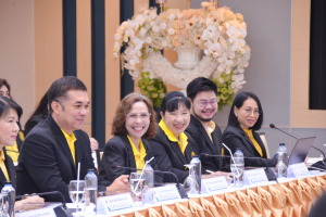 องคมนตรีตรวจเยี่ยมการดำเนินงานของมหาวิทยาลัยราชภัฏเทพสตรี