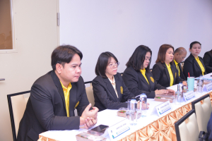 องคมนตรีตรวจเยี่ยมการดำเนินงานของมหาวิทยาลัยราชภัฏเทพสตรี