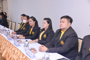 องคมนตรีตรวจเยี่ยมการดำเนินงานของมหาวิทยาลัยราชภัฏเทพสตรี