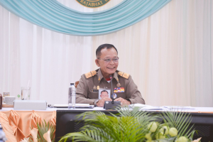 องคมนตรีตรวจเยี่ยมการดำเนินงานของมหาวิทยาลัยราชภัฏเทพสตรี