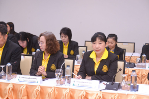 องคมนตรีตรวจเยี่ยมการดำเนินงานของมหาวิทยาลัยราชภัฏเทพสตรี