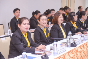 องคมนตรีตรวจเยี่ยมการดำเนินงานของมหาวิทยาลัยราชภัฏเทพสตรี