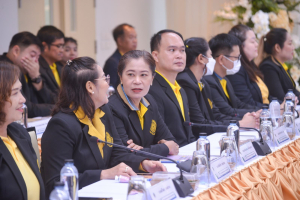 องคมนตรีตรวจเยี่ยมการดำเนินงานของมหาวิทยาลัยราชภัฏเทพสตรี