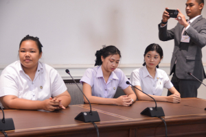องคมนตรีตรวจเยี่ยมการดำเนินงานของมหาวิทยาลัยราชภัฏเทพสตรี
