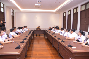 องคมนตรีตรวจเยี่ยมการดำเนินงานของมหาวิทยาลัยราชภัฏเทพสตรี