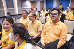 องคมนตรีตรวจเยี่ยมการดำเนินงานของมหาวิทยาลัยราชภัฏเทพสตรี