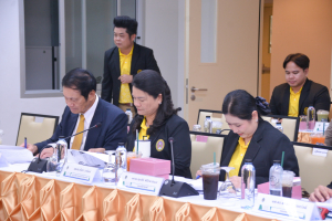 องคมนตรีตรวจเยี่ยมการดำเนินงานของมหาวิทยาลัยราชภัฏเทพสตรี