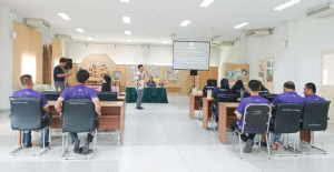 คณะครูที่ร่วมโครงการเพื่อการพัฒนาครูระดับประถมศึกษาเพื่อจัดการเรียนรู้แบบบูรณาการฯ เข้าเยี่ยมชมฐานการเรียนรู้ของศูนย์ส่งเสริมการจัดการศึกษาตามพระบรมราโชบาย มรท.