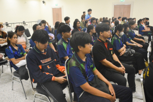 คณะมนุษยศาสตร์ฯ จัดกิจกรรมสืบสานเพลงพื้นบ้านในงานประเพณีแห่พระศรีอริยเมตไตรย วัดไลย์