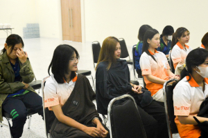 คณะมนุษยศาสตร์ฯ จัดกิจกรรมสืบสานเพลงพื้นบ้านในงานประเพณีแห่พระศรีอริยเมตไตรย วัดไลย์