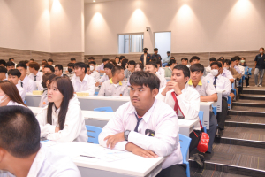 คณะเทคโนโลยีอุตสาหกรรมจัดอบรมพัฒนาทักษะด้านภาษาอังกฤษให้นักศึกษาชั้นปี 1
