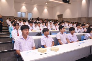 คณะเทคโนโลยีอุตสาหกรรมจัดอบรมพัฒนาทักษะด้านภาษาอังกฤษให้นักศึกษาชั้นปี 1