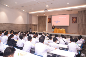 คณะเทคโนโลยีอุตสาหกรรมจัดอบรมพัฒนาทักษะด้านภาษาอังกฤษให้นักศึกษาชั้นปี 1