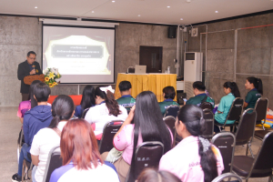 สำนักศิลปะและวัฒนธรรมจัดอบรมการเตรียมสถานที่สำหรับการอบรมสัมมนาและการตกแต่งนิทรรศการอย่างมืออาชีพ