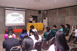 สำนักศิลปะและวัฒนธรรมจัดอบรมการเตรียมสถานที่สำหรับการอบรมสัมมนาและการตกแต่งนิทรรศการอย่างมืออาชีพ