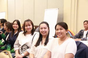 มรท. จัดอบรมหนึ่งวิสัยทัศน์ หนึ่งดวงใจ สานสัมพันธ์น้องพี่เทพสตรี สู่การพัฒนามหาวิทยาลัยที่ยั่งยืน รุ่นที่ 3
