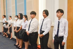 อธิการบดี มรท. นำคณะผู้บริหาร คณาจารย์ บุคลากร นักเรียน นักศึกษา ร่วมพิธีถวายพระพรชัยมงคล เนื่องในโอกาสวันเฉลิมพระชนมพรรษา สมเด็จพระนางเจ้าฯ พระบรมราชินี