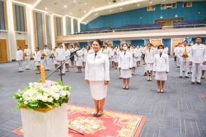 อธิการบดี มรท. นำคณะผู้บริหาร คณาจารย์ บุคลากร นักเรียน นักศึกษา ร่วมพิธีถวายพระพรชัยมงคล เนื่องในโอกาสวันเฉลิมพระชนมพรรษา สมเด็จพระนางเจ้าฯ พระบรมราชินี