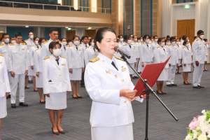 อธิการบดี มรท. นำคณะผู้บริหาร คณาจารย์ บุคลากร นักเรียน นักศึกษา ร่วมพิธีถวายพระพรชัยมงคล เนื่องในโอกาสวันเฉลิมพระชนมพรรษา สมเด็จพระนางเจ้าฯ พระบรมราชินี