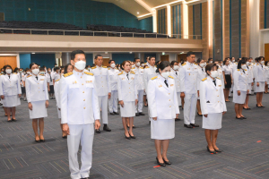 อธิการบดี มรท. นำคณะผู้บริหาร คณาจารย์ บุคลากร นักเรียน นักศึกษา ร่วมพิธีถวายพระพรชัยมงคล เนื่องในโอกาสวันเฉลิมพระชนมพรรษา สมเด็จพระนางเจ้าฯ พระบรมราชินี