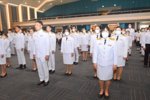 อธิการบดี มรท. นำคณะผู้บริหาร คณาจารย์ บุคลากร นักเรียน นักศึกษา ร่วมพิธีถวายพระพรชัยมงคล เนื่องในโอกาสวันเฉลิมพระชนมพรรษา สมเด็จพระนางเจ้าฯ พระบรมราชินี