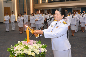 อธิการบดี มรท. นำคณะผู้บริหาร คณาจารย์ บุคลากร นักเรียน นักศึกษา ร่วมพิธีถวายพระพรชัยมงคล เนื่องในโอกาสวันเฉลิมพระชนมพรรษา สมเด็จพระนางเจ้าฯ พระบรมราชินี