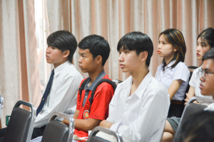 กองพัฒนานักศึกษาจัดประชุมชี้แจงแนวทางการกู้ยืมของกองทุน กยศ. สำหรับกลุ่มผู้กู้รายใหม่ และกลุ่มผู้กู้รายเก่าที่ยังไม่เคยทำสัญญากับมหาวิทยาลัย