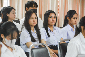 กองพัฒนานักศึกษาจัดประชุมชี้แจงแนวทางการกู้ยืมของกองทุน กยศ. สำหรับกลุ่มผู้กู้รายใหม่ และกลุ่มผู้กู้รายเก่าที่ยังไม่เคยทำสัญญากับมหาวิทยาลัย