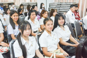กองพัฒนานักศึกษาจัดประชุมชี้แจงแนวทางการกู้ยืมของกองทุน กยศ. สำหรับกลุ่มผู้กู้รายใหม่ และกลุ่มผู้กู้รายเก่าที่ยังไม่เคยทำสัญญากับมหาวิทยาลัย