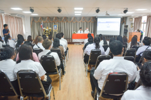 กองพัฒนานักศึกษาจัดประชุมชี้แจงแนวทางการกู้ยืมของกองทุน กยศ. สำหรับกลุ่มผู้กู้รายใหม่ และกลุ่มผู้กู้รายเก่าที่ยังไม่เคยทำสัญญากับมหาวิทยาลัย