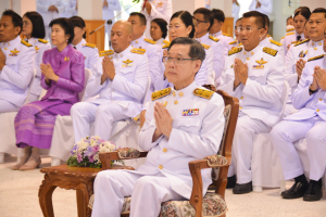 อธิการบดี คณะผู้บริหาร และบุคลากร ร่วมพิธีวันเฉลิมพระชนมพรรษาสมเด็จพระนางเจ้าฯ พระบรมราชินี
