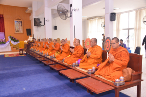 อธิการบดี คณะผู้บริหาร และบุคลากร ร่วมพิธีวันเฉลิมพระชนมพรรษาสมเด็จพระนางเจ้าฯ พระบรมราชินี