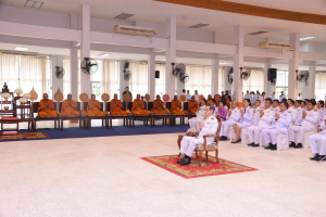 อธิการบดี คณะผู้บริหาร และบุคลากร ร่วมพิธีวันเฉลิมพระชนมพรรษาสมเด็จพระนางเจ้าฯ พระบรมราชินี