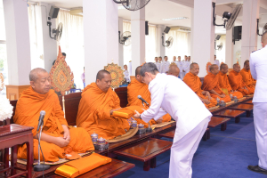 อธิการบดี คณะผู้บริหาร และบุคลากร ร่วมพิธีวันเฉลิมพระชนมพรรษาสมเด็จพระนางเจ้าฯ พระบรมราชินี