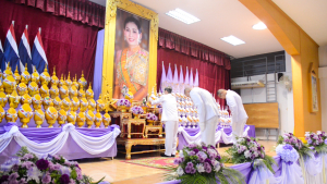 อธิการบดี คณะผู้บริหาร และบุคลากร ร่วมพิธีวันเฉลิมพระชนมพรรษาสมเด็จพระนางเจ้าฯ พระบรมราชินี