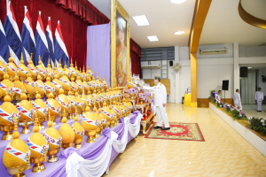 อธิการบดี คณะผู้บริหาร และบุคลากร ร่วมพิธีวันเฉลิมพระชนมพรรษาสมเด็จพระนางเจ้าฯ พระบรมราชินี