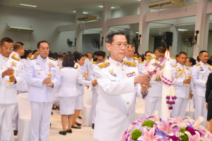 อธิการบดี คณะผู้บริหาร และบุคลากร ร่วมพิธีวันเฉลิมพระชนมพรรษาสมเด็จพระนางเจ้าฯ พระบรมราชินี