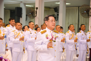 อธิการบดี คณะผู้บริหาร และบุคลากร ร่วมพิธีวันเฉลิมพระชนมพรรษาสมเด็จพระนางเจ้าฯ พระบรมราชินี