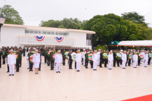 มรท. ร่วมพิธีวางพวงมาลาถวายราชสักการะวันคล้ายวันสวรรคต รัชกาลที่ 8